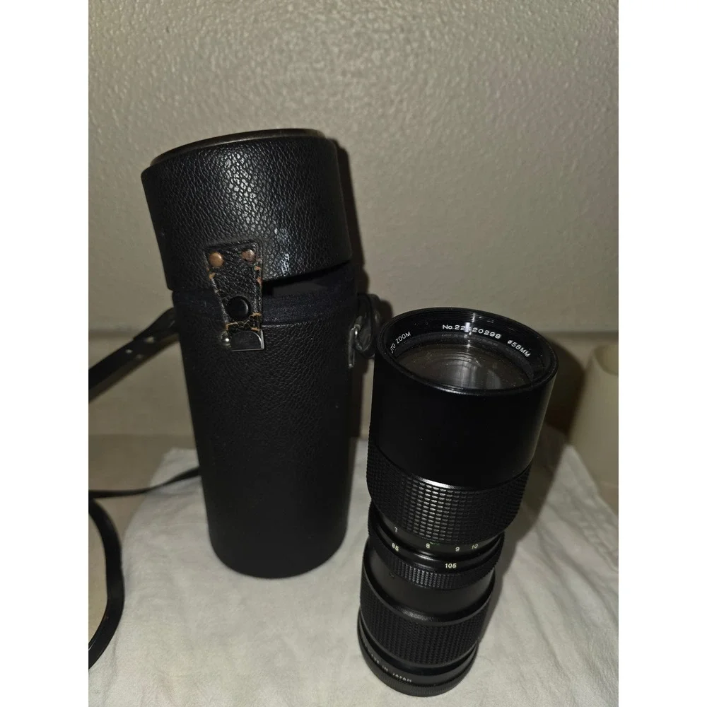 Vivitar 85-205mm f3.8 Auto Zoom Lens for Nikon F Mount with Case Vintage Japan